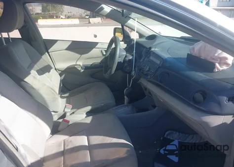 2010 Honda Insight Lx from USA, damaged, VIN JHMZE2H57AS008296